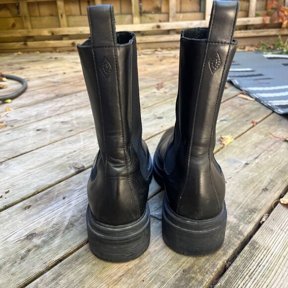 ba&sh Coda Leather Chelsea Boots Black Size 39 Minimalist Luxe - Picture 6 of 6